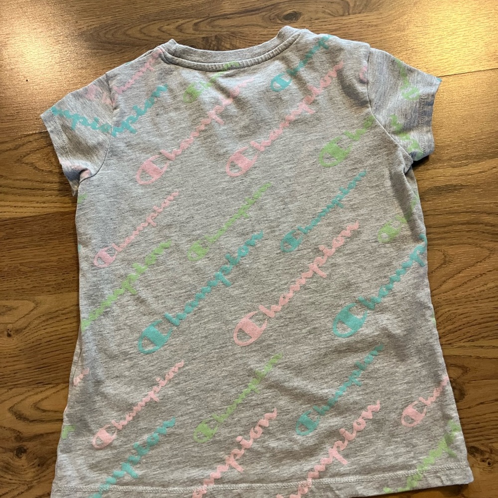 Girls Medium Champion t-shirt